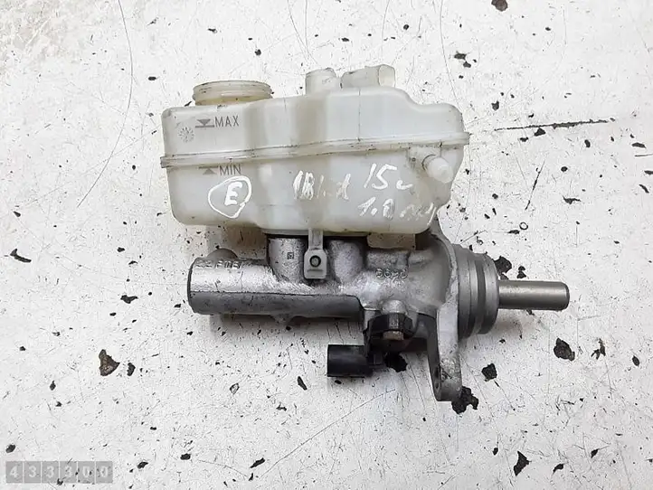 Seat Ibiza IV (6J,6P) (2008 - 2017) 6R0611301A Главный тормозной цилиндр — фото 1