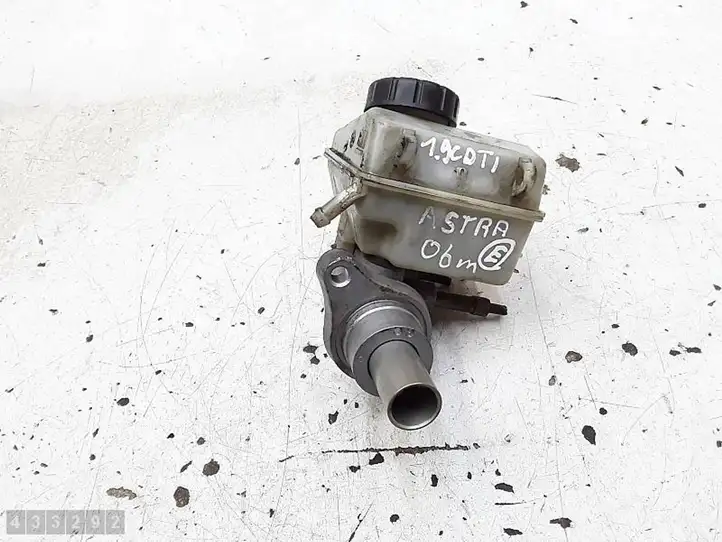 Opel Astra H (2004 - 2009) 32067271 Главный тормозной цилиндр — фото 6