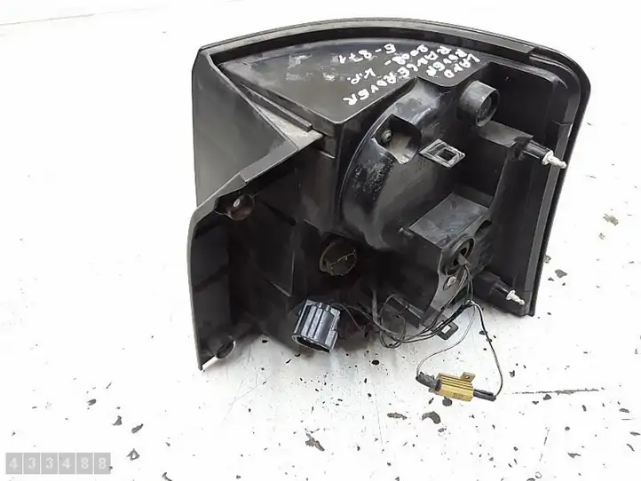 Land Rover Range Rover L322 (2005 - 2009) A056008 Задний фонарь в кузове — фото 9