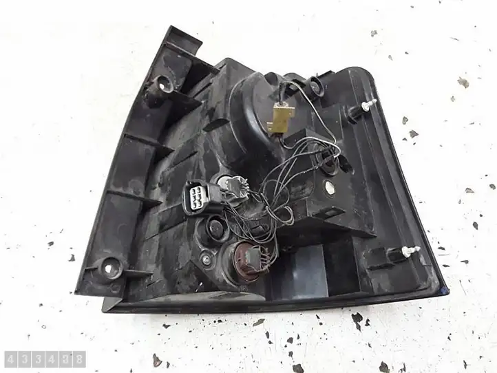 Land Rover Range Rover L322 (2005 - 2009) A056008 Задний фонарь в кузове — фото 10