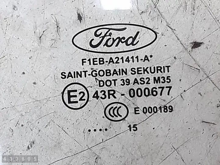 Ford Focus (2011 - 2015) E243R000677 Стекло передней двери — фото 2