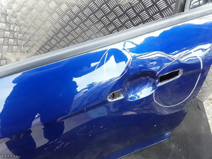 Ford Focus (2011 - 2015) Дверь — фото 3