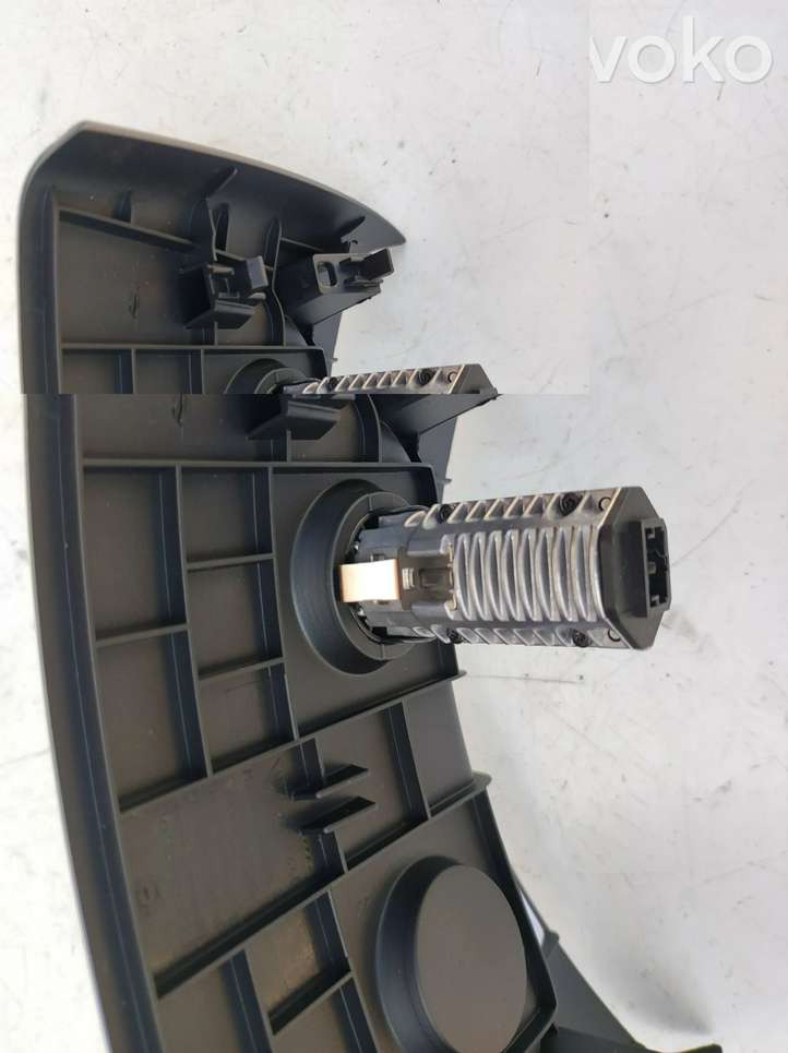 Porsche Cayenne (92A) (2011 - 2017)  7P5863440 Прикуриватель