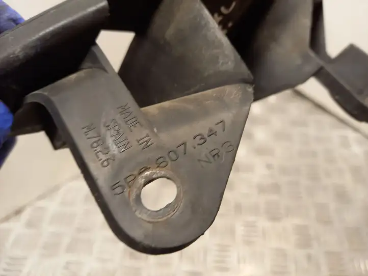 Seat Altea XL (2004 - 2015) 5P0807347 Кронштейн заднего бампера — фото 2