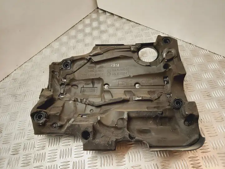 Volkswagen PASSAT B6 (2005 - 2010) 03L103925E Крышка двигателя декоративная — фото 2