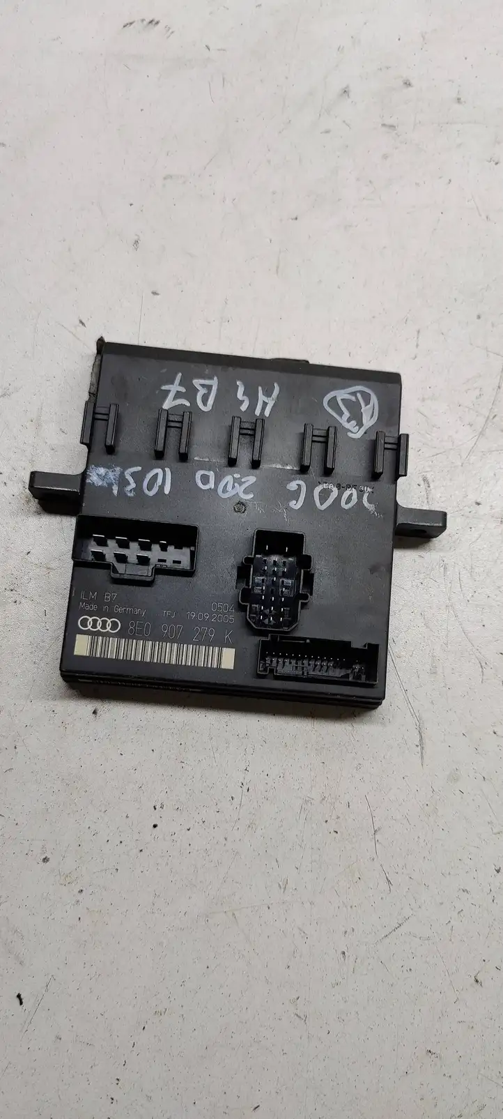 Audi A4 S4 B7 8E 8H (2004 - 2009) 8e0907279k Модуль комфорта — фото 1