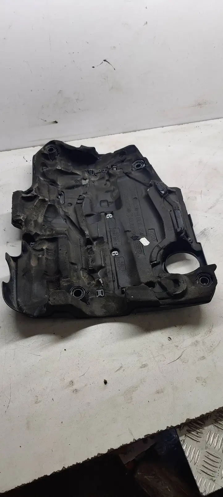 Volkswagen PASSAT B6 (2005 - 2010) 03L103925am Крышка двигателя декоративная — фото 3