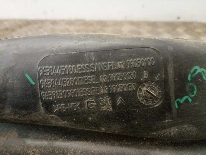 Citroen Xsara (1997 - 2006)  9638445080 Наливная труба топливного бака