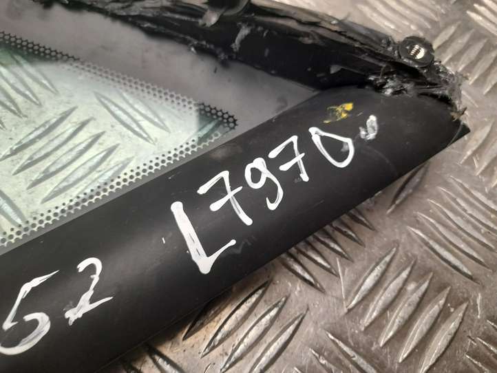 Tesla Model S (2016 - 2021)  105182100A Рамка дверного стекла задней двери
