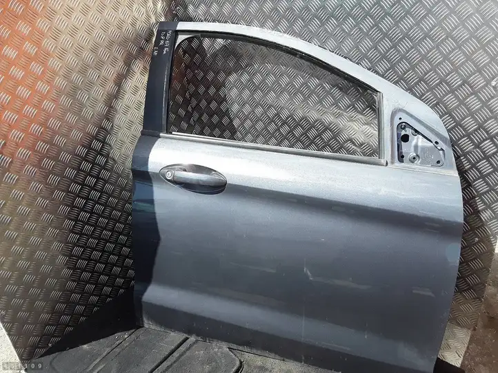 Ford Ka (2008 - 2016) Дверь — фото 1