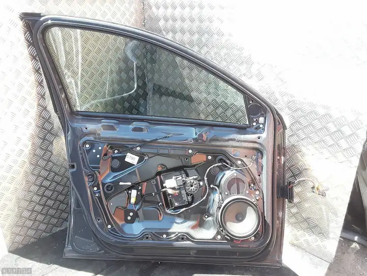 Volkswagen PASSAT B7 (2011 - 2014) Дверь — фото 2