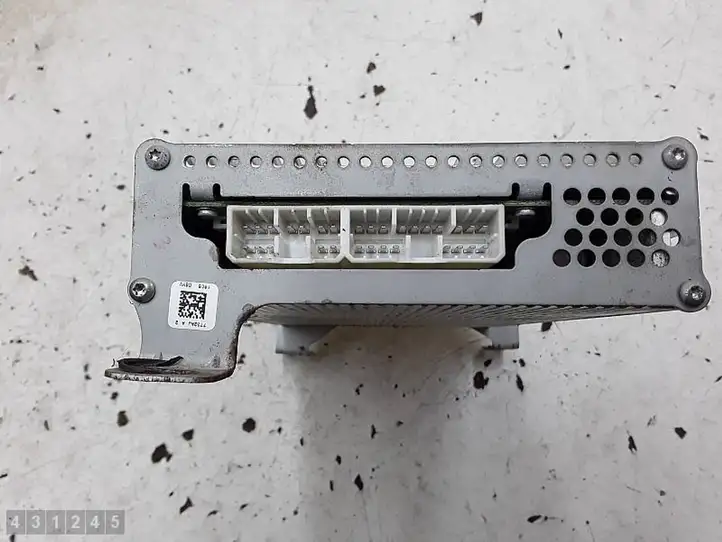 Chrysler Pacifica (2003 - 2008) 04685876AI Усилитель звука — фото 4