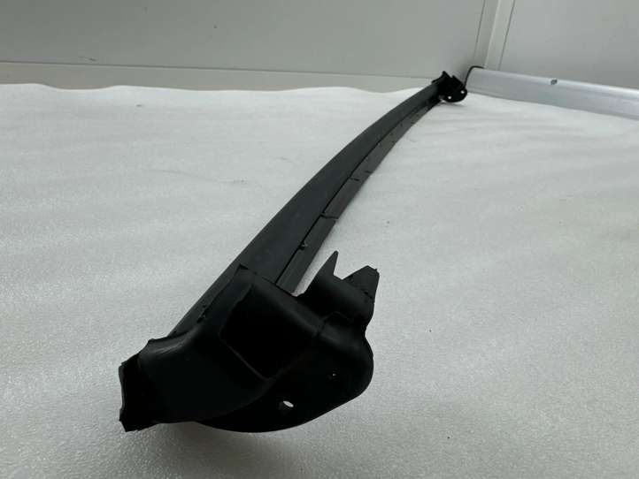 Tesla Model X (2015 - 2021)  107208090D Уплотнительная резина на задних дверях