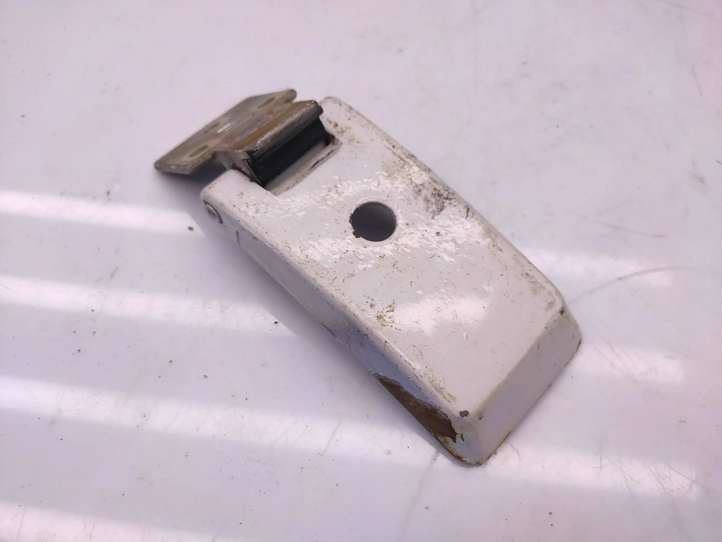 Mercedes-Benz Sprinter W901 W902 W903 W904 (1995 - 2007)  9017400737 Нижняя петля задней двери
