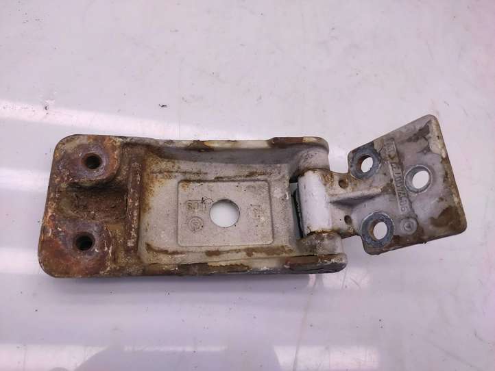 Mercedes-Benz Sprinter W901 W902 W903 W904 (1995 - 2007)  9017400737 Нижняя петля задней двери