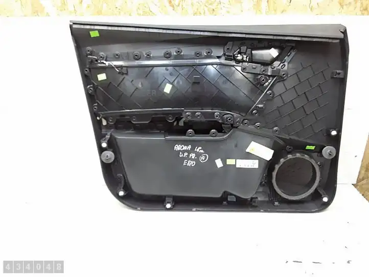 Seat Arona (2017 - ) 6F0867132 Обшивка передней двери — фото 3