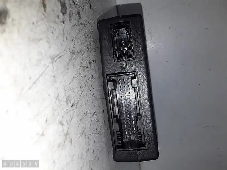 Land Rover Range Rover Sport L320 (2005 - 2009) 3H4219K350 Блок GSM — фото 3