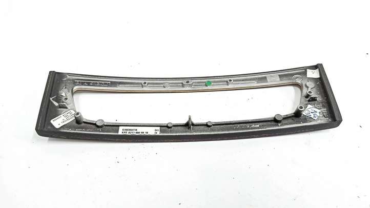 Mercedes-Benz E W211 (2002 - 2009)  A2116806818 Отделка пепельницы