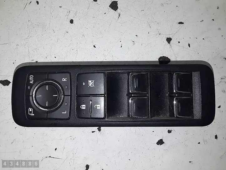 Lexus RX 450H (2015 - 2019) 8404048220 Блок кнопок стеклоподъемников — фото 5