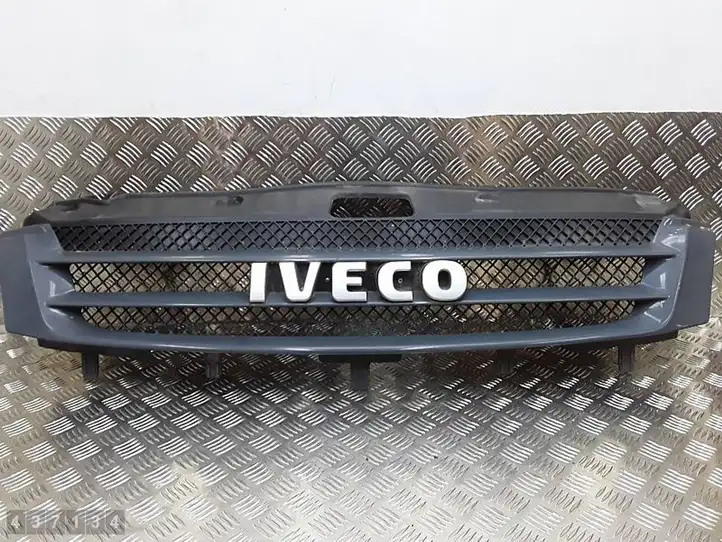 Iveco Daily Daily 4th gen (2006 - 2012) 3802801 Передняя решетка — фото 1