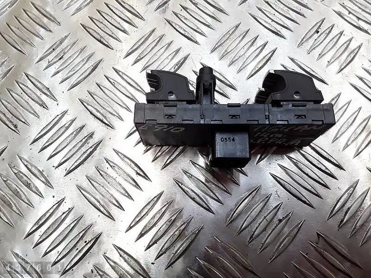 Volkswagen Tiguan (2011 - 2016) 5K4959857 Блок кнопок стеклоподъемников — фото 4
