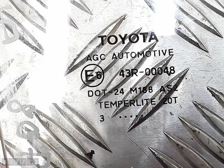 Toyota Auris E180 (2012 - 2018) E643R00048 Стекло задней двери — фото 3