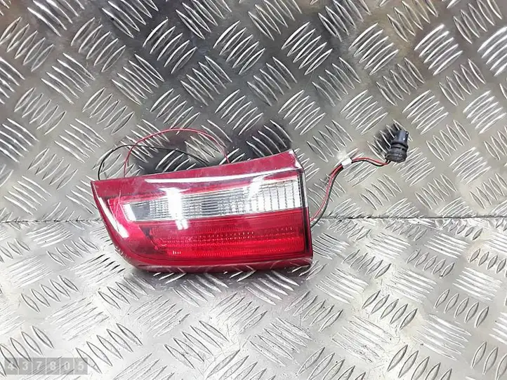 Volvo S60 (2010 - 2013) 30796271 Задний фонарь в крышке багажника — фото 1