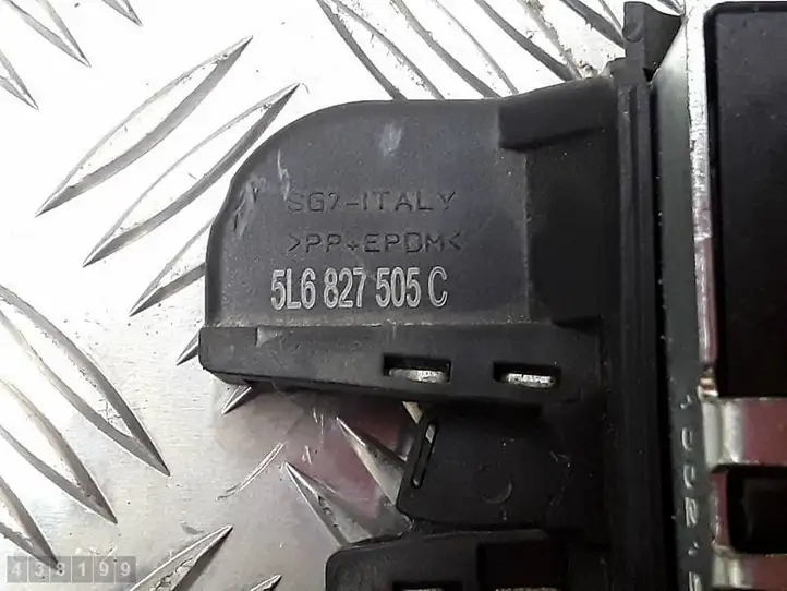 Skoda Yeti (5L) (2013 - 2018) 5L6827505C Замок крышки багажника — фото 6