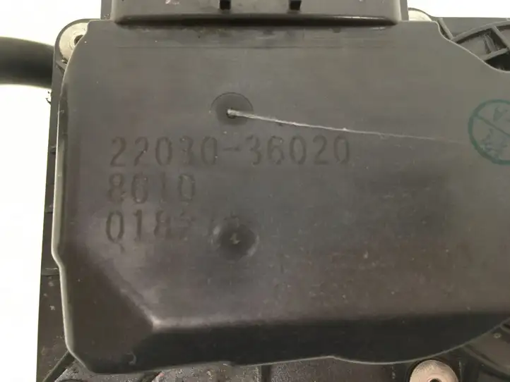 Toyota RAV 4 (XA40) (2012 - 2018) 2203036020 Дроссельная заслонка — фото 3
