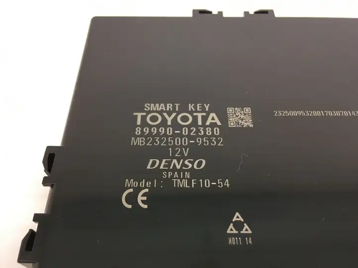 Toyota Auris E180 (2012 - 2018) 8999002380 Прочие блоки управления — фото 2