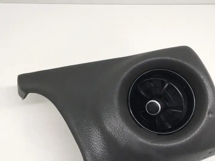 Toyota Yaris (2014 - 2019) Боковой воздушный дефлектор — фото 3