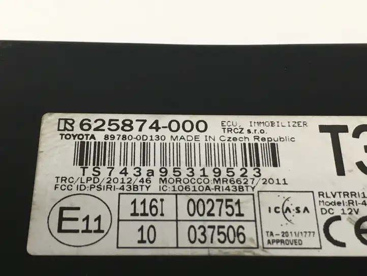 Toyota Yaris (2014 - 2019) 625874000 Прочие блоки управления — фото 3