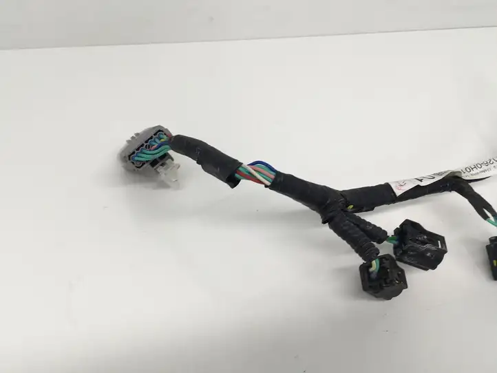 Toyota Yaris (2014 - 2019) 821260H010B Прочая электропроводка — фото 2