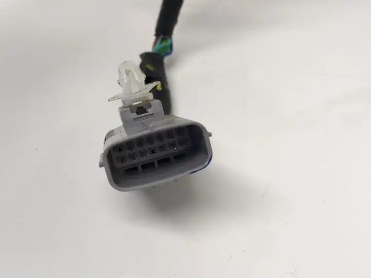 Toyota Yaris (2014 - 2019) 821260H010B Прочая электропроводка — фото 5