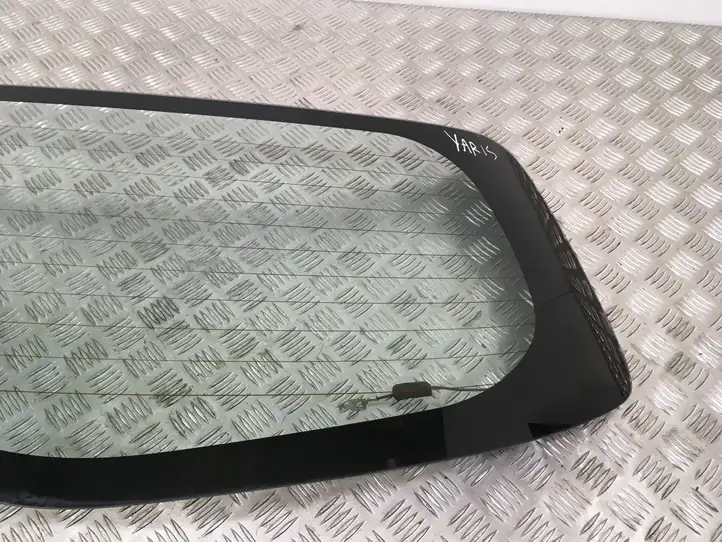 Toyota Yaris (2014 - 2019) 43R00048 Заднее стекло — фото 8