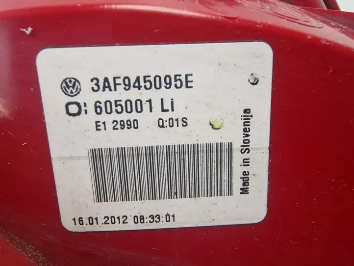 Volkswagen PASSAT B7 (2011 - 2014) 3AF945095E Задний фонарь в кузове — фото 3