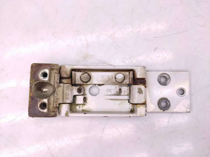 Mercedes-Benz Sprinter W901 W902 W903 W904 (1995 - 2007)   Нижняя петля задней двери