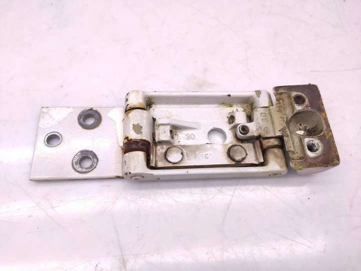 Mercedes-Benz Sprinter W901 W902 W903 W904 (1995 - 2007)   Нижняя петля задней двери