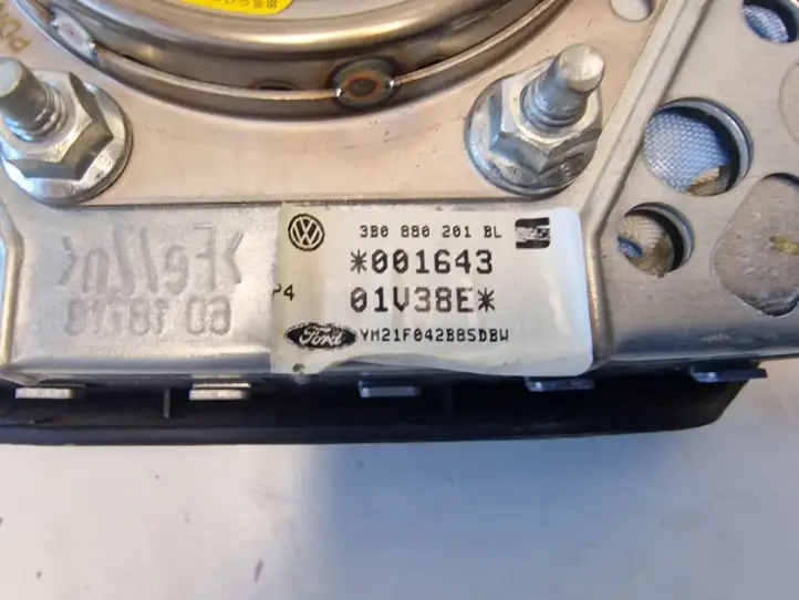 Volkswagen Sharan (2003 - 2010) 3B0880201BL Подушка безопасности руля — фото 3