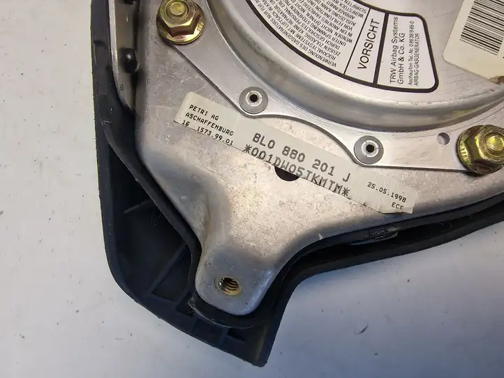 Audi A3/S3 8L (1996 - 2000) 8L0880201J Подушка безопасности руля — фото 3