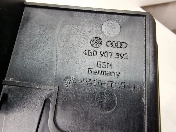 Audi A6 C7 (2011 - 2014) 4G0907392 Прочие детали салона — фото 3