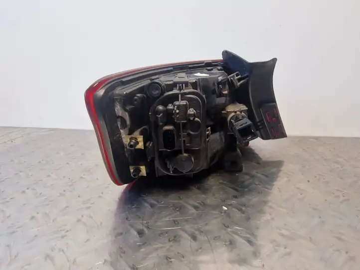 Audi A3/S3 8V (2012 - 2016) 8V4945096 Задний фонарь в кузове — фото 3