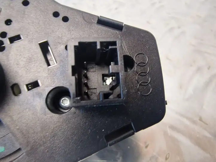 Audi A4 S4 B8 8K (2007 - 2011) 8K0941531AA Включатель фонарей — фото 4