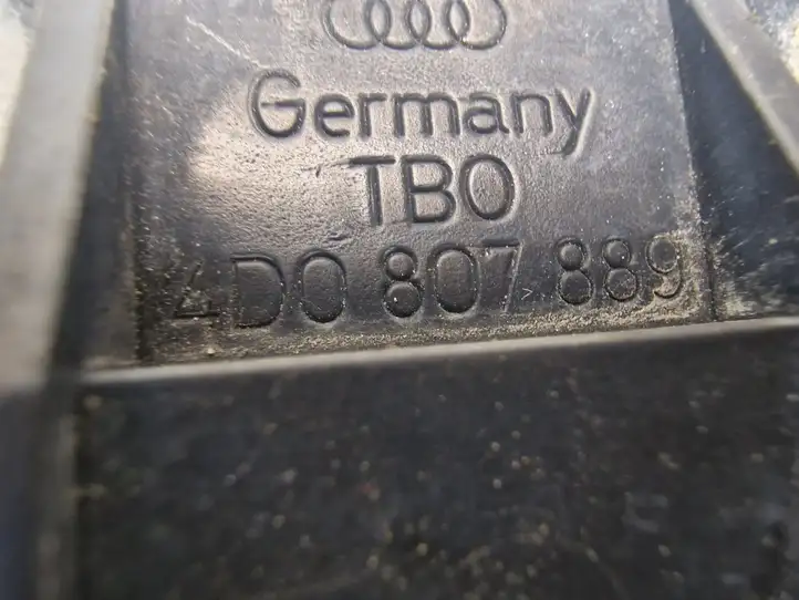 Audi A8 S8 D2 4D (1999 - 2002) 4D0807889 Прочие детали салона — фото 2