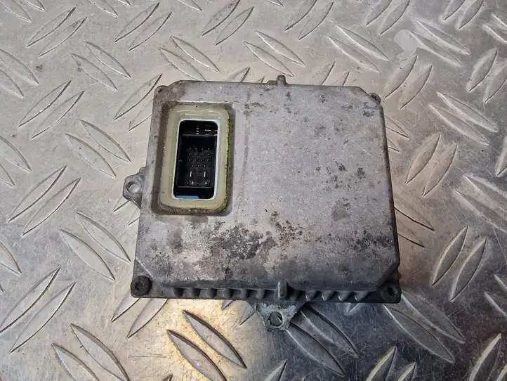 Audi A8 S8 D2 4D (1999 - 2002) 1307329066 Блок розжига ксенона — фото 2