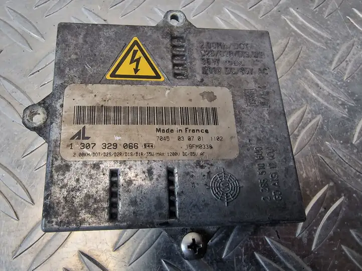 Audi A8 S8 D2 4D (1999 - 2002) 1307329066 Блок розжига ксенона — фото 1