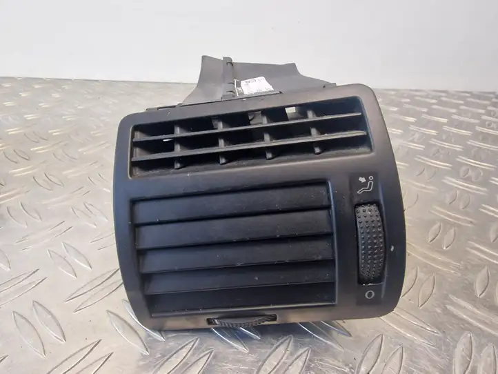 Volkswagen Sharan (2000 - 2003) 7M3819703C Боковой воздушный дефлектор — фото 1
