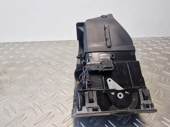 Volkswagen Sharan (2000 - 2003) 7M3819703C Боковой воздушный дефлектор — фото 2