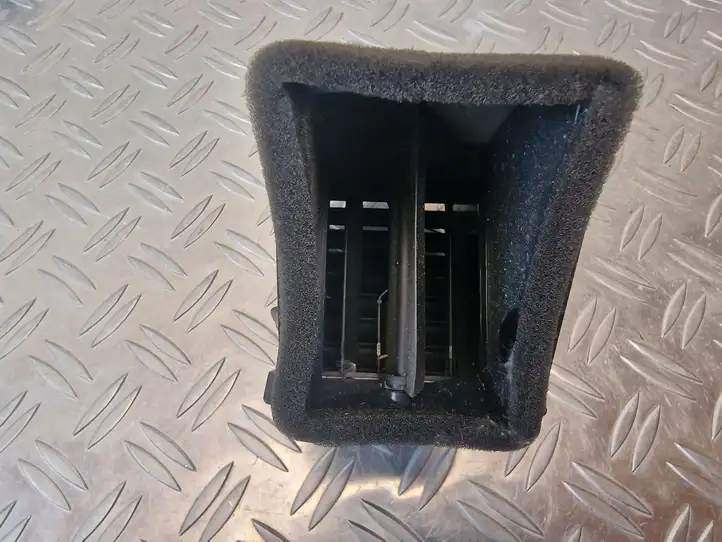 Volkswagen Transporter - Caravelle T5 (2003 - 2009) 7H0815705A Боковой воздушный дефлектор — фото 2