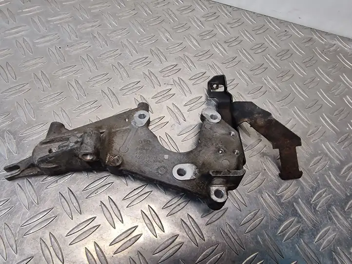 Audi A6 S6 C6 4F (2008 - 2011) 059130147H Кронштейн топливного насоса — фото 1